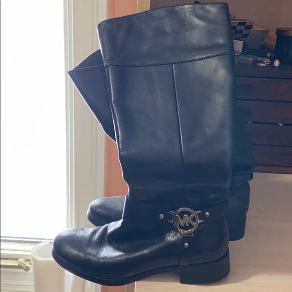 MK boots - Picture 1 of 3